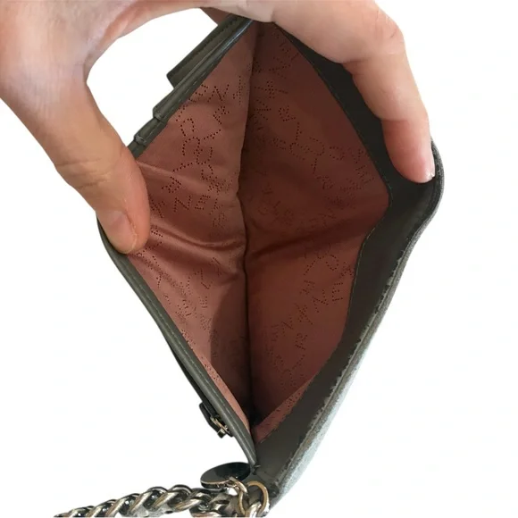 Stella McCartney Falabella small flap wallet in grey faux leather - Picture 5 of 8